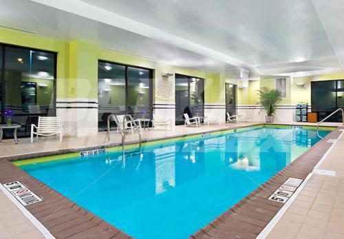 почивка в SpringHill Suites by Marriott Louisville Downtown