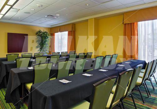 почивка в SpringHill Suites by Marriott Louisville Downtown