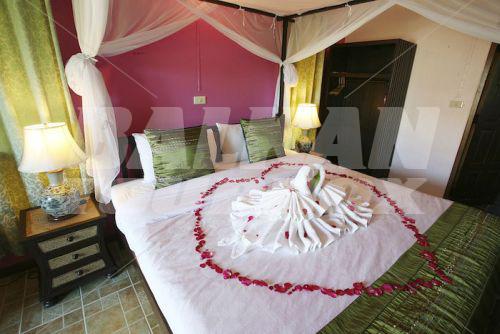 holiday in Le Charme Sukhothai Resort