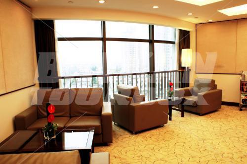 holiday in Ruitai Hongqiao