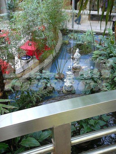 holiday in Atrium