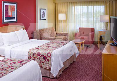 почивка в Courtyard by Marriott Orlando Lake Buena Vista in the Marriott Village
