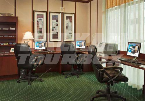 почивка в Courtyard by Marriott Washington Capitol Hill/Navy Yard