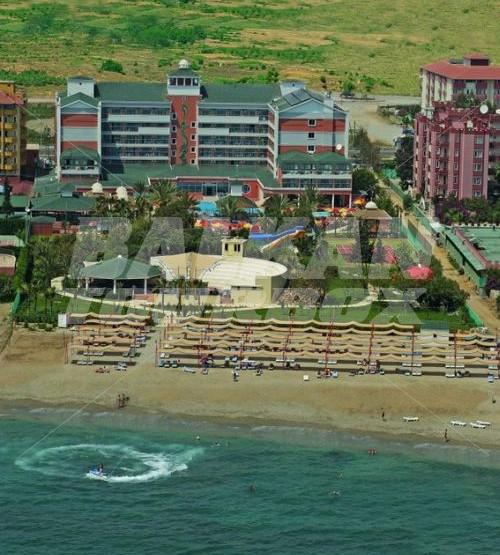 почивка в Insula Resort
