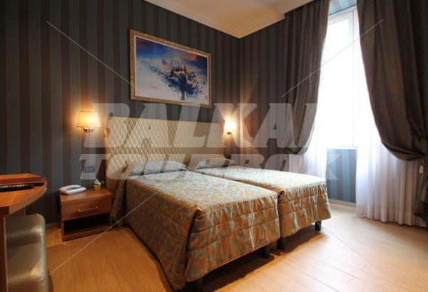 почивка в Hotel Lirico