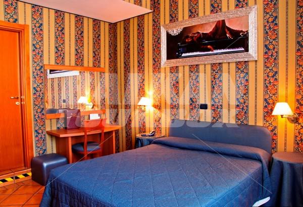 почивка в Hotel Lirico