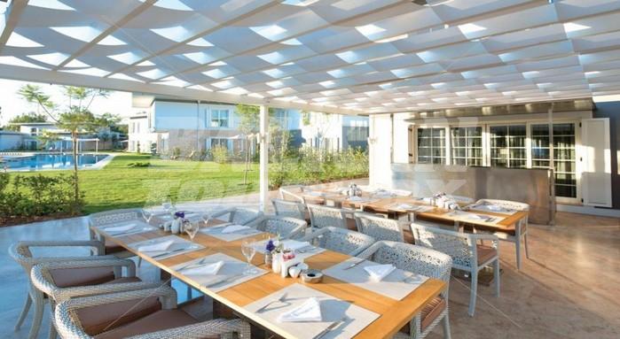 почивка в Cornelia Azure Villas