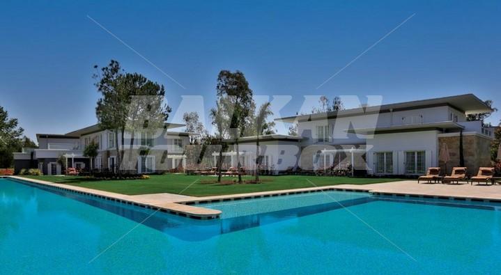 почивка в  Cornelia Azure Villas