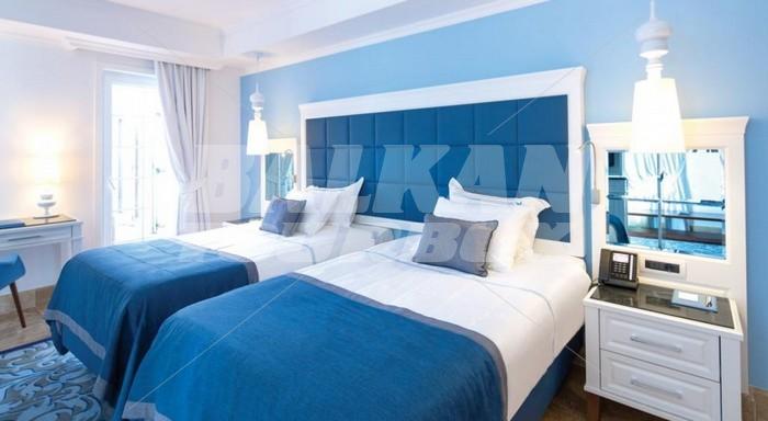 почивка в Cornelia Azure Villas