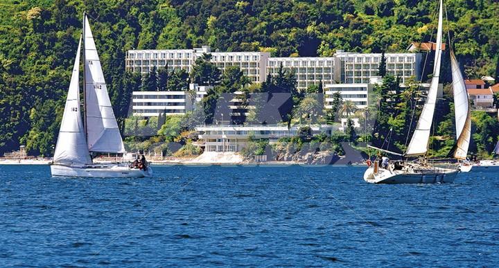 holiday in  Club Hotel Riviera