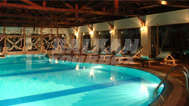 почивка в Riva Resort & SPA Costa