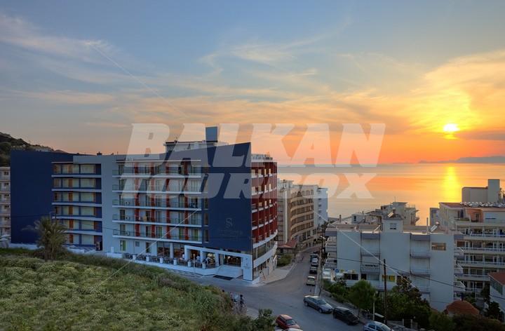 holiday in Semiramis City