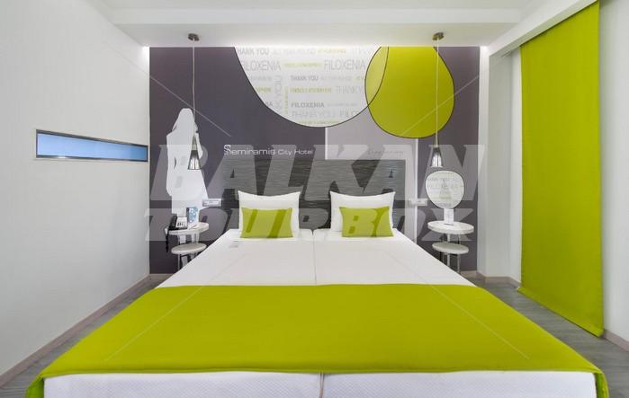 holiday in Semiramis City