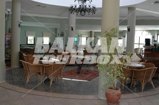 почивка в  Onura Holiday Village