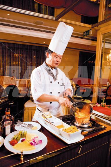 holiday in Grand Emperor