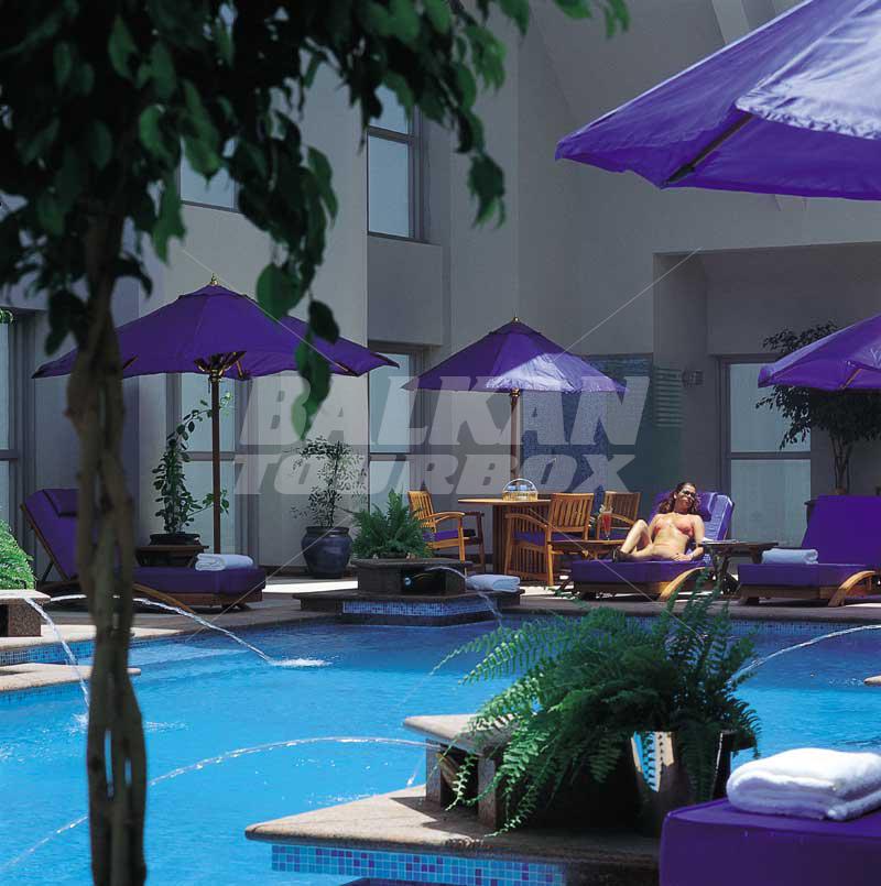 почивка в Dusit Thani Dubai
