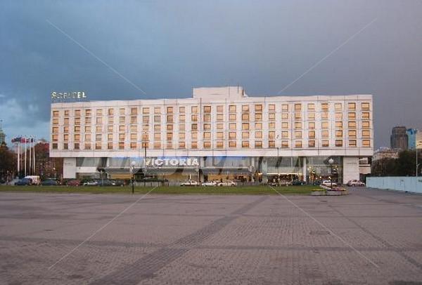 holiday in Sofitel Victoria