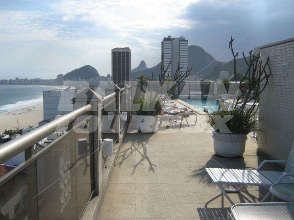 почивка в Golden Tulip Continental