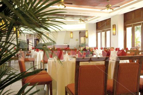 holiday in Holiday Inn Sanya Bay Resort
