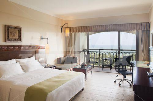 holiday in Holiday Inn Sanya Bay Resort