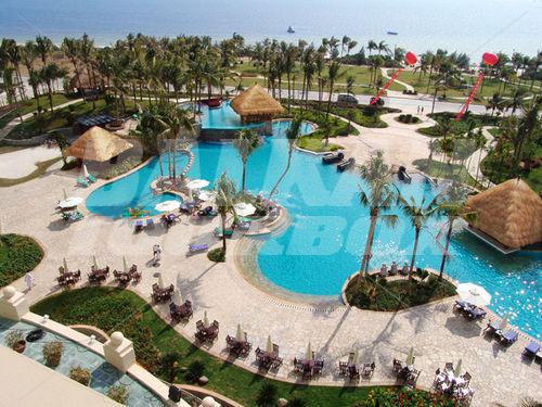 holiday in Holiday Inn Sanya Bay Resort