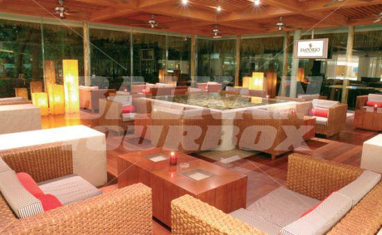 почивка в Emporio Acapulco