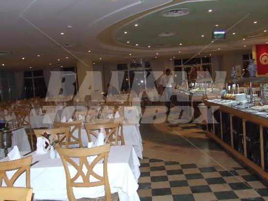 почивка в Riu Park El Kebir