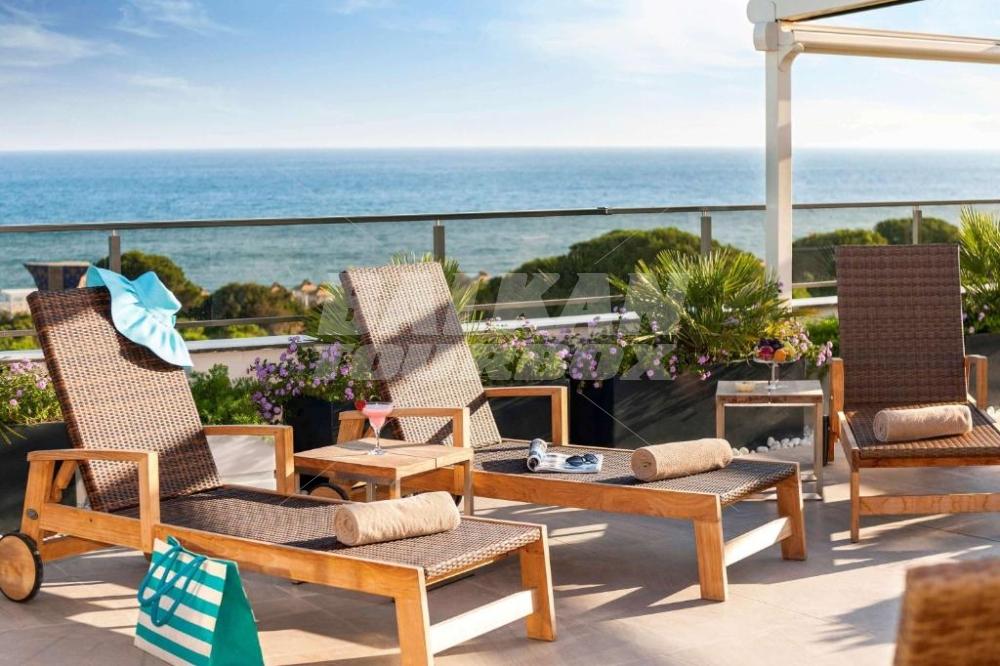 почивка в Rixos Premium