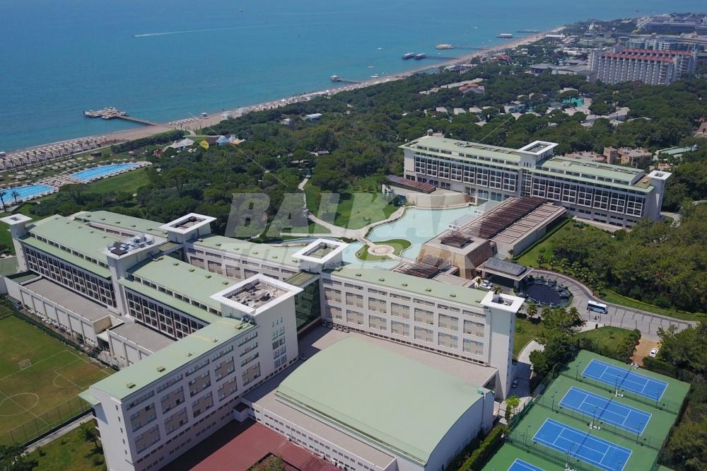 почивка в Rixos Premium