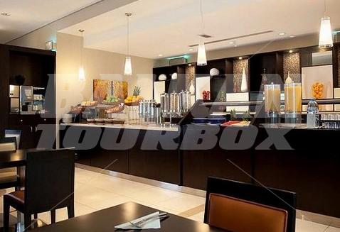 почивка в Holiday Inn Express Jumeirah Beach