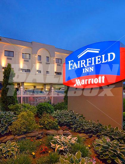 почивка в Fairfield Inn by Marriott Syosset Long Island