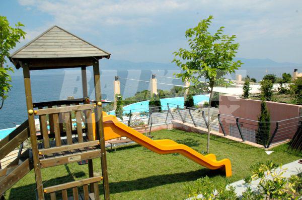 почивка в Ionian Blue Hotel