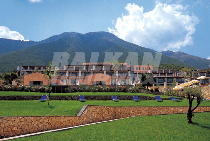 почивка в Ionian Blue Hotel