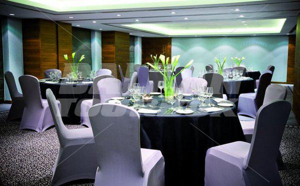 почивка в Moevenpick Hotel Deira