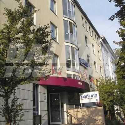 почивка в  Park Inn Frankfurter Ring