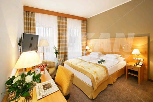 почивка в Crowne Plaza Prague