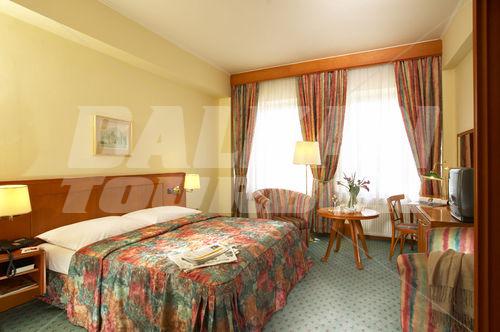 почивка в Crowne Plaza Prague