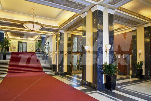 почивка в Crowne Plaza Prague
