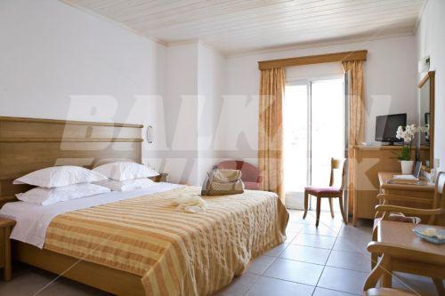holiday in Yiannaki