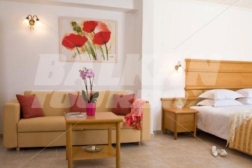 holiday in Yiannaki