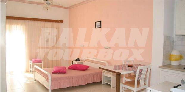 почивка в Efstathia Hotel Apartments