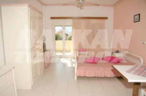 почивка в Efstathia Hotel Apartments