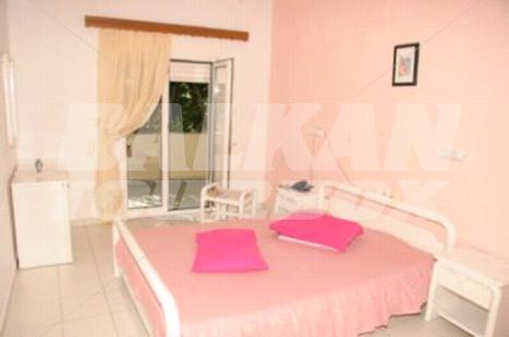 почивка в Efstathia Hotel Apartments