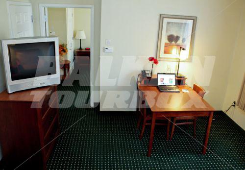 почивка в TownePlace Suites by Marriott Sacramento Cal Expo