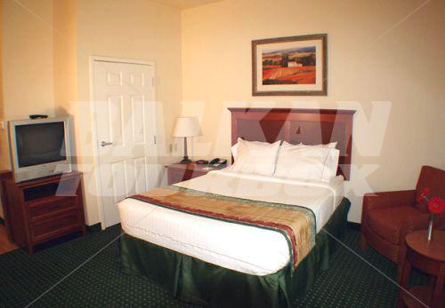почивка в TownePlace Suites by Marriott Sacramento Cal Expo
