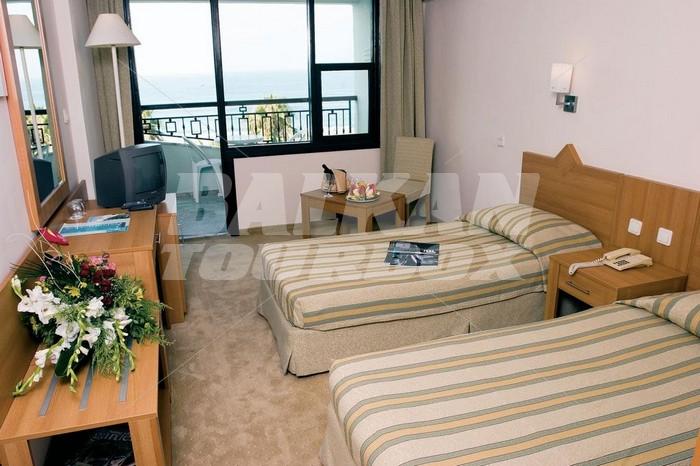 почивка в Elysee Hotel