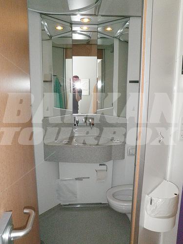 почивка в Cab Inn City