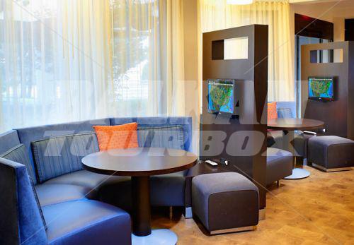 почивка в Courtyard by Marriott St. Louis Downtown