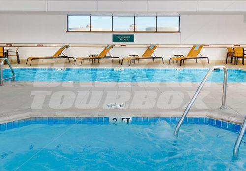 почивка в Courtyard by Marriott St. Louis Downtown