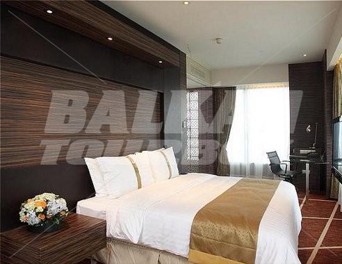holiday in Holiday Inn Shainghai West